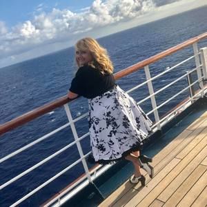 Meet your Posher, Janelle